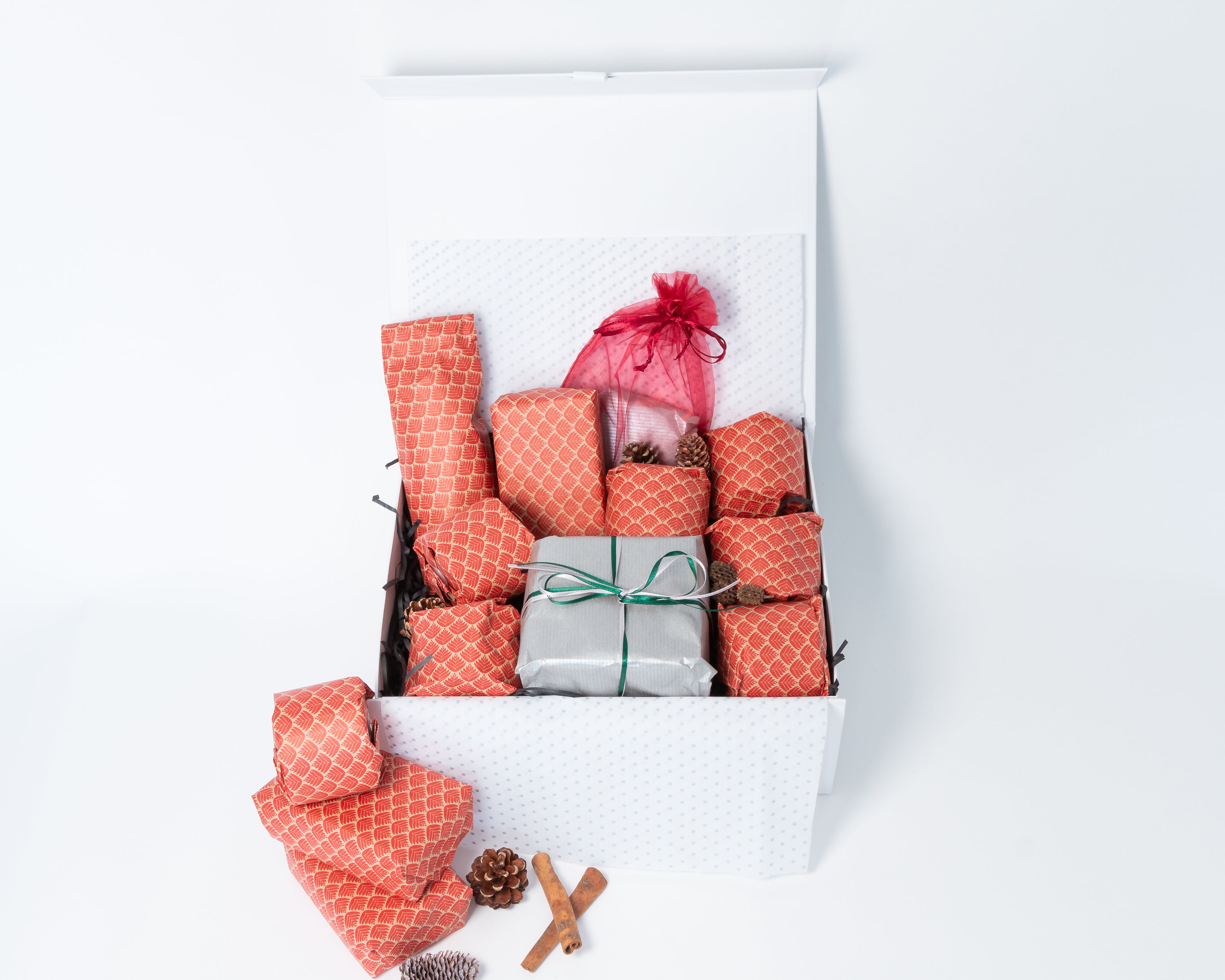 KimmyB Home Fragrance Advent Treat Box 2025 (worth over £200!)
